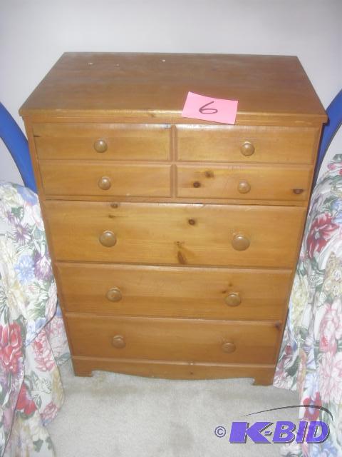 4 Drawer, Fir dresser, 23 x 14 12 x 32in...