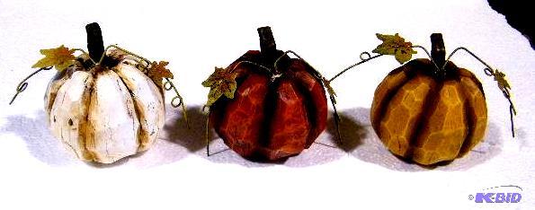 Decorative carved pumpkins - A set of three&n...
