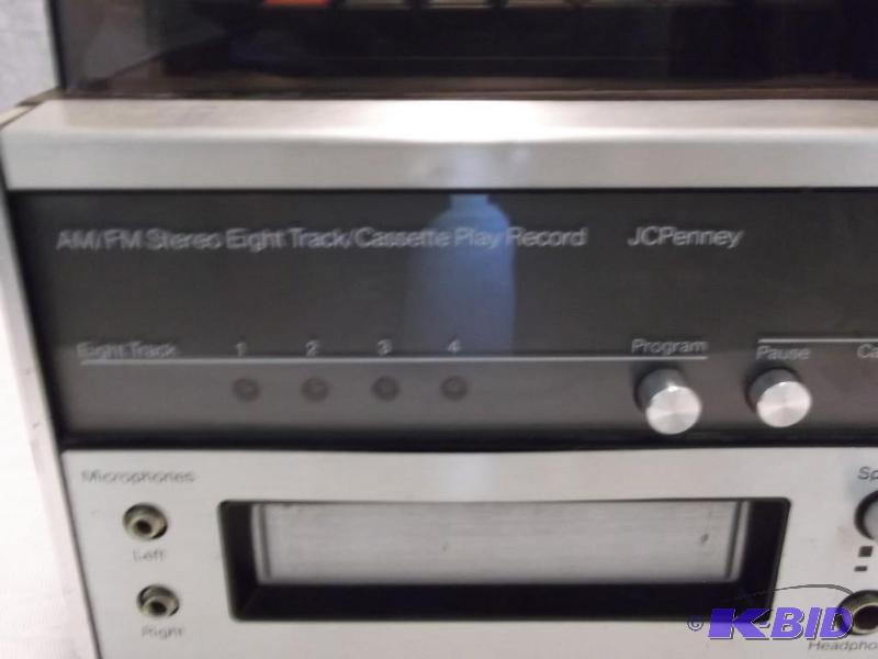 Vintage JC Penney brand stereo with speakers  for Sale in Saint