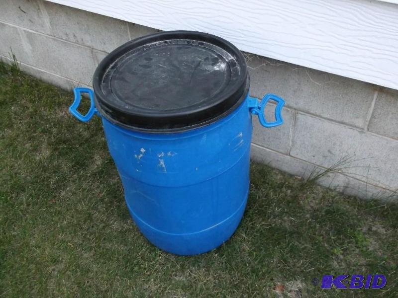 Good clean food grade barrel about 18 gallon....