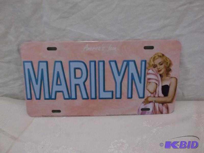 Americas Icon Marilyn Monroe embossed metal ...