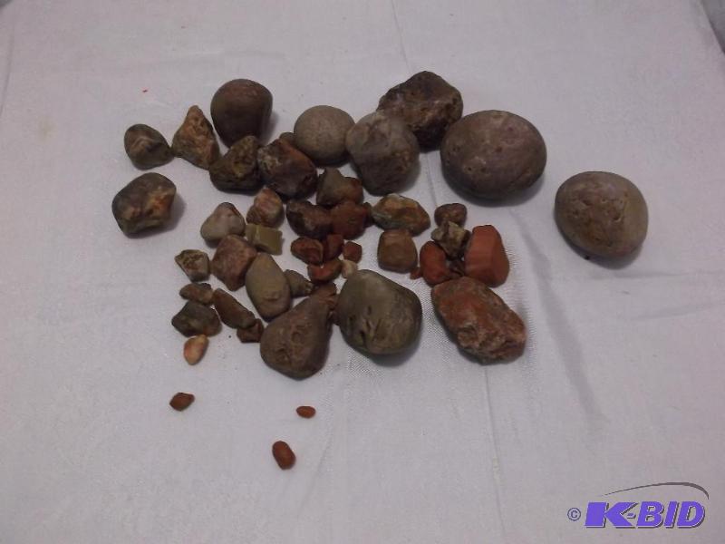 Nice lot of Agates....