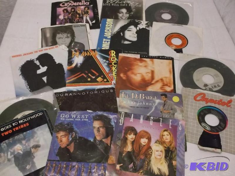 Large lot of 45 records Janet Jackson,Elton J...