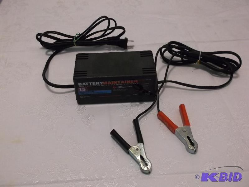 Battery Maintainer works on 6 &amp 12 volt p...