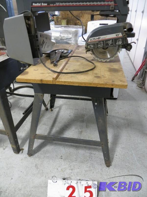 lot 25 image: Craftsman 10" Radial Saw....