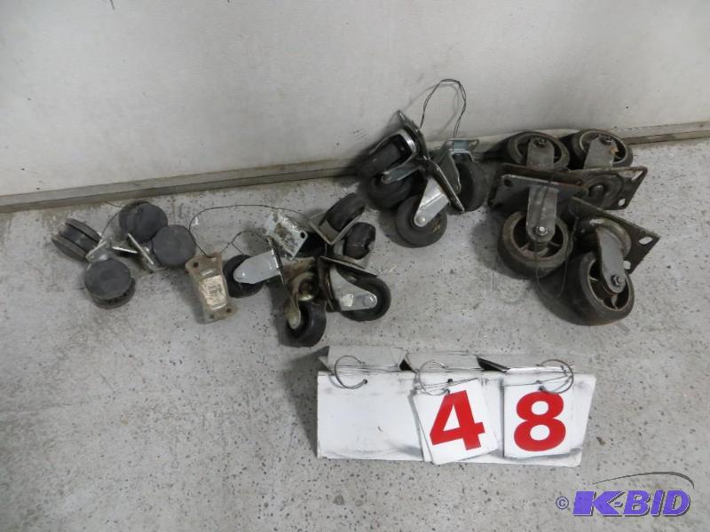 lot 48 image: Lot of 4 sets of casters...