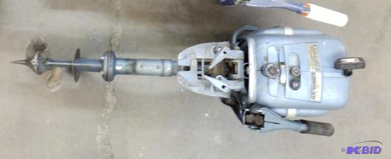 lot 49 image: Boat Motor