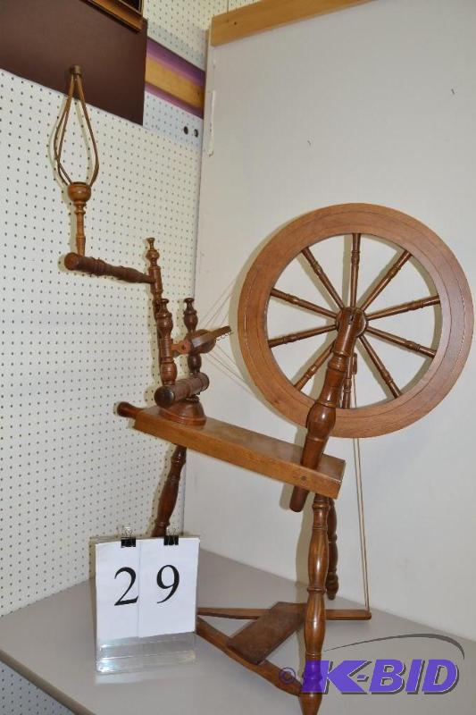 lot 29 image: Spinning wheel