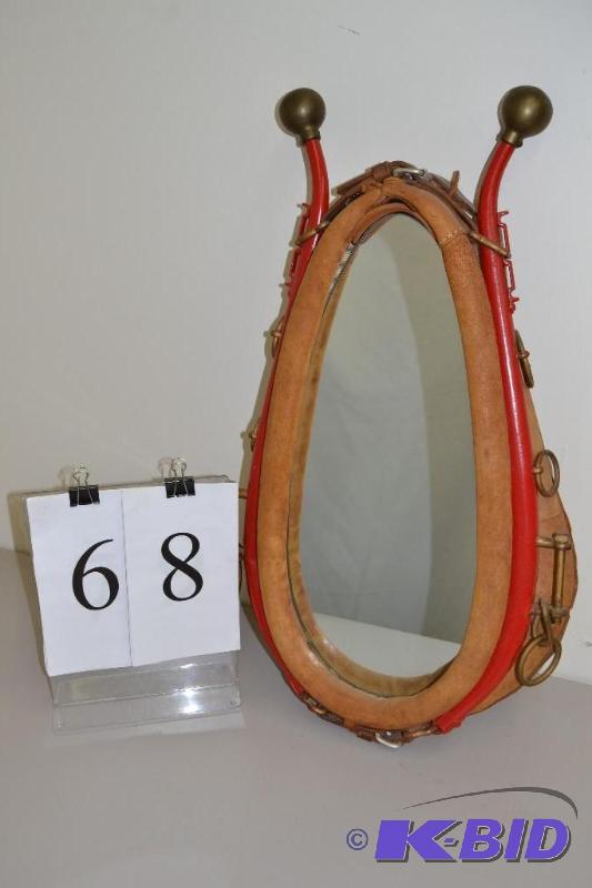lot 68 image: Horse collare with mirror