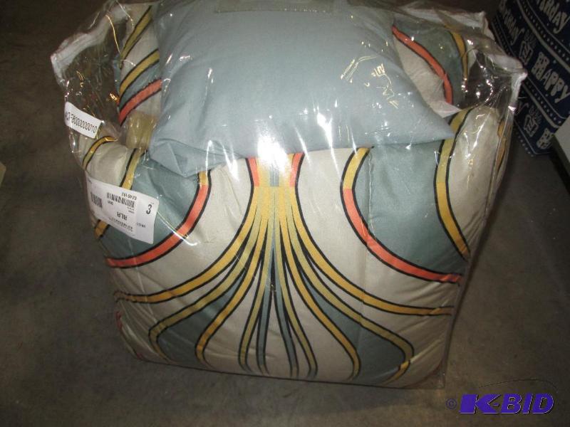 lot 108 image: Belden king bed set wfree...