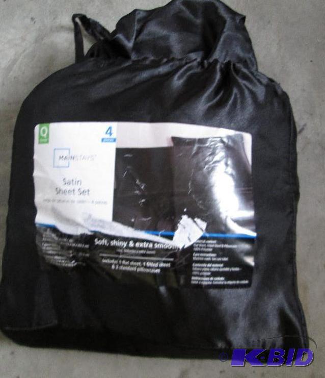 lot 127 image: Mainstays satin sheet set, size Queen...
