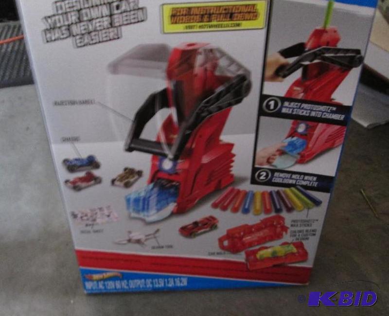 lot 167 image: Hot wheels carmaker create your own hot wheel...