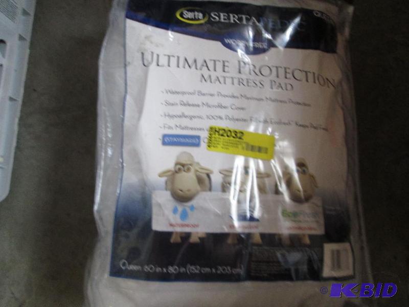 lot 174 image: Ultimate protection mattress pad, Queen size ...