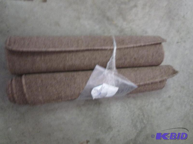 lot 190 image: pair of rugs 23x 70.5...