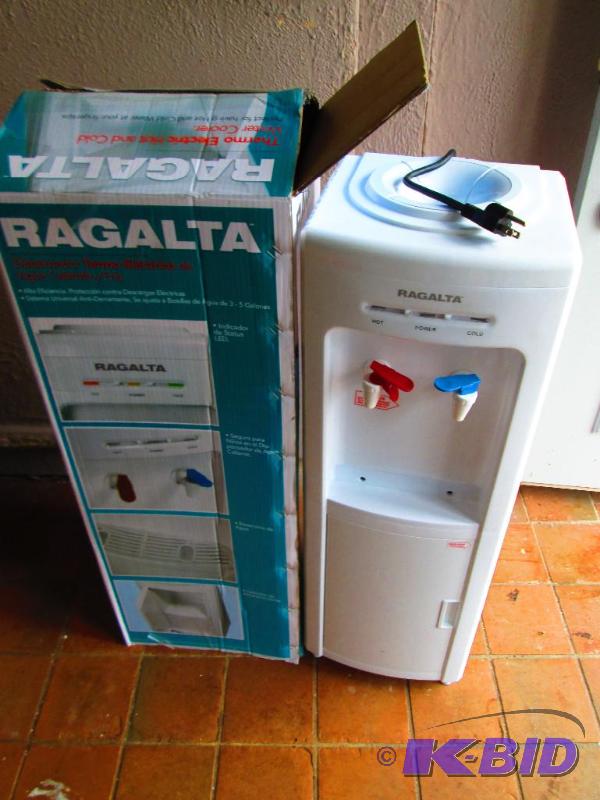 lot 197 image: Ragalta water cooler...