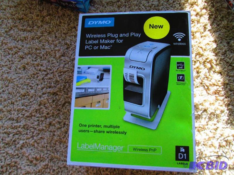 lot 209 image: Dymo wireless plug n play labelmaker for PC o...