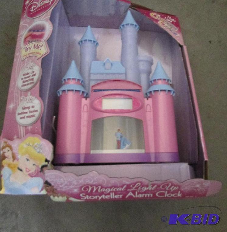 lot 54 image: Disney princess castle...