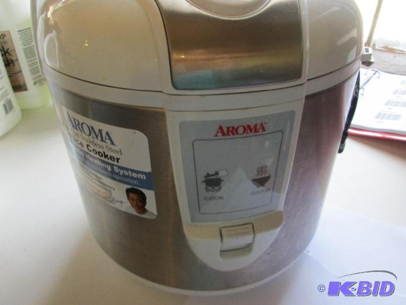 lot 84 image: Aroma 10 cup stainless steel rice cooker...