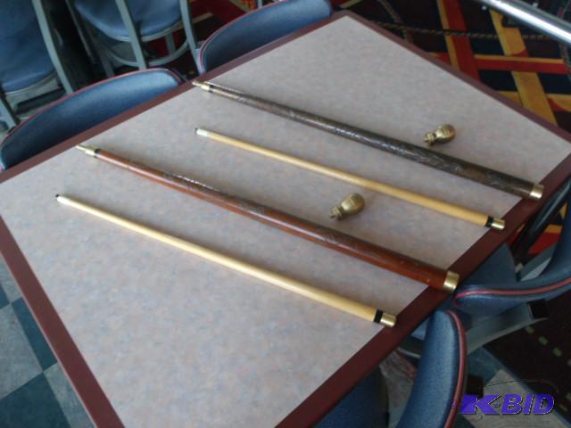 2 Collapsible Pool Cues