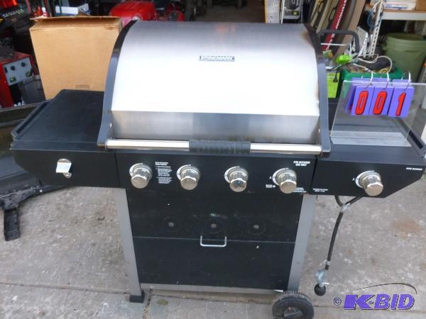 lot 1 image: Brinkman 4 burner gas grill with side burner....