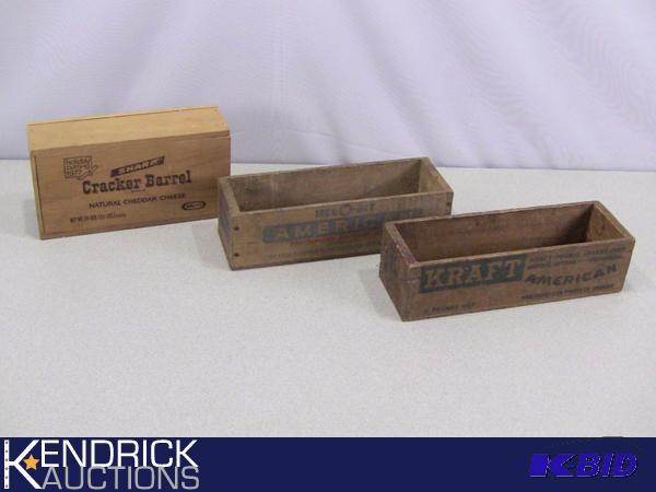 lot 11 image: Lot of Vintage Collectible Wood Cheese Boxes