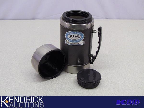 lot 25 image: Vintage Uno-Vac Thermos