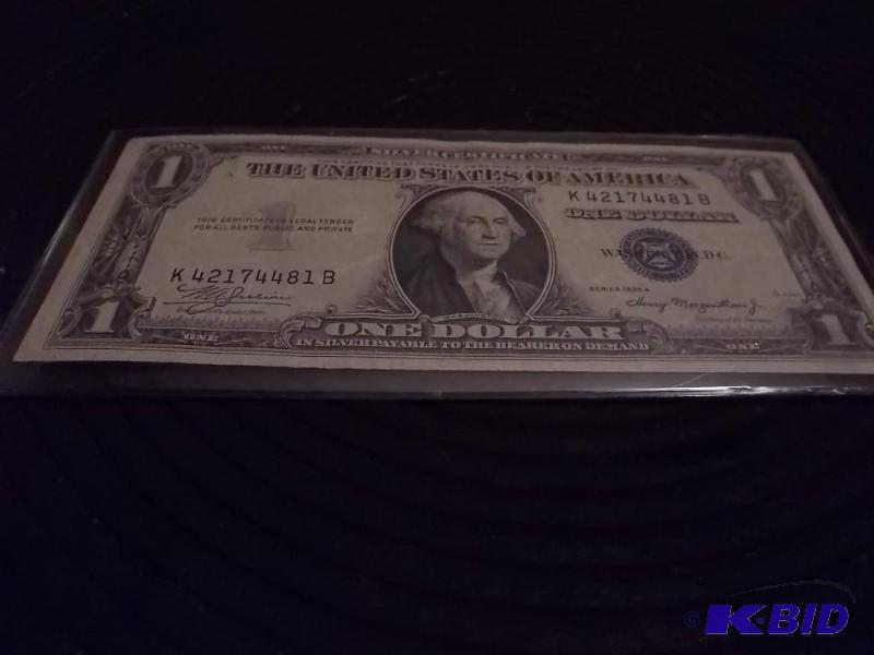 One Dollar Silver Certificate 1935A VF...