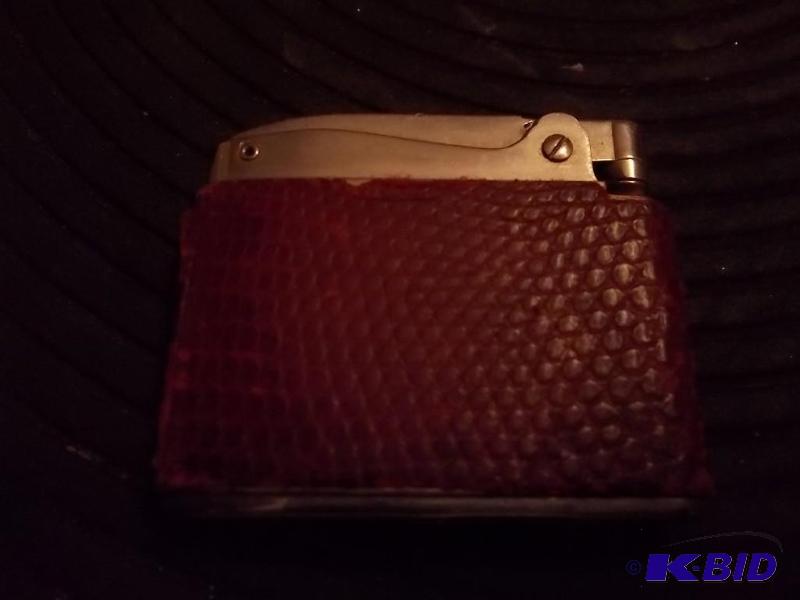 Vintage Ronson Cigarette Lighter...