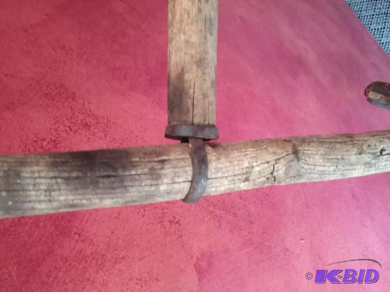 lot 11 image: Small vintage Antique Hay Grain Scythe Farm T...