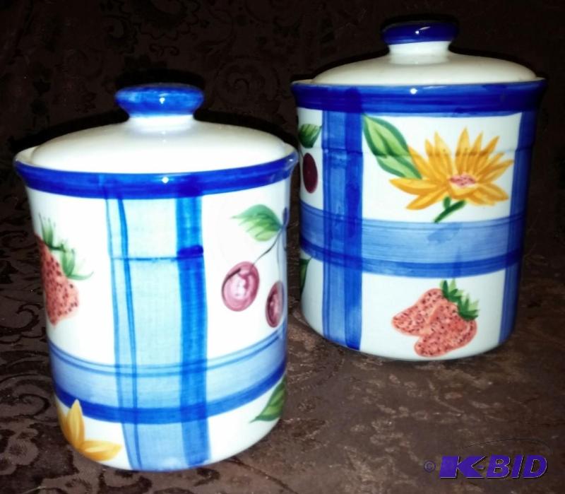 lot 20 image: Set of Crockery Canisters, no chips, looks go...