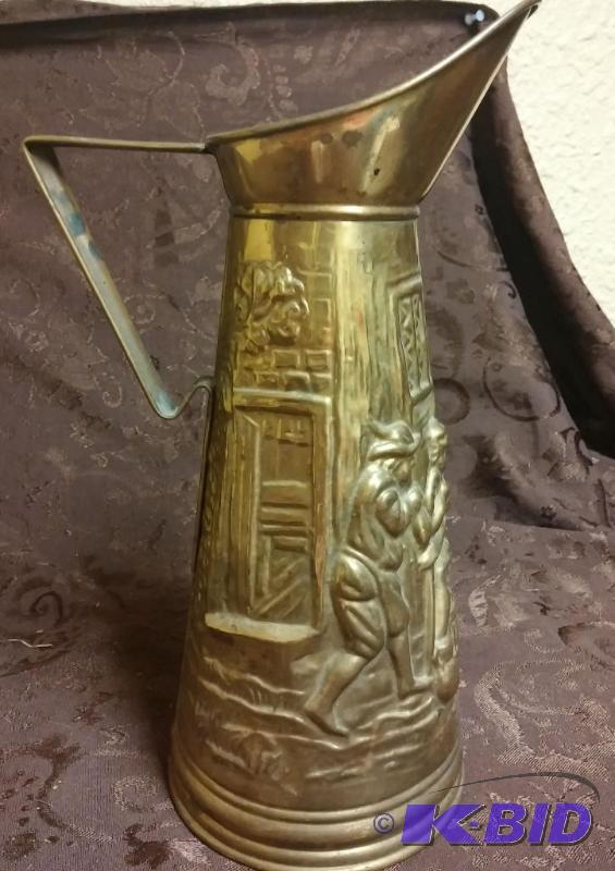 lot 7 image: Vintage metal picture, embossed beautiful...