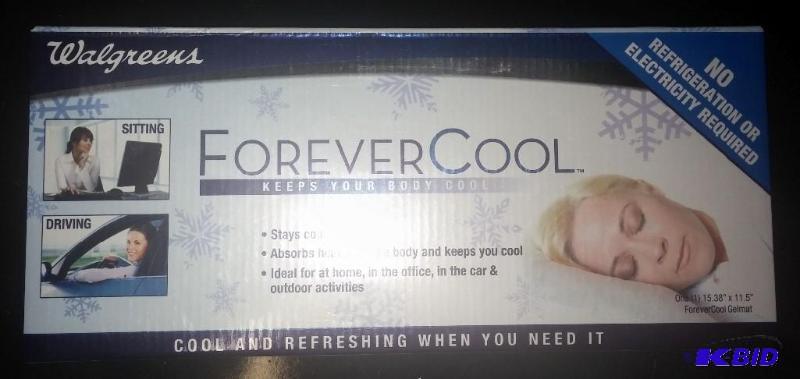 lot 71 image: Forever Cool Pad--New in Box...