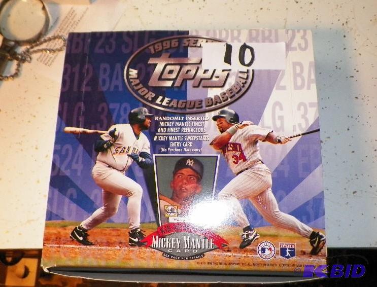 Box of 1996 Series 2 Topps Baseball Cards