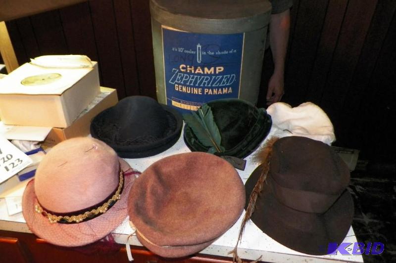 Champ Hat Box with 6 Vintage Womens Hats