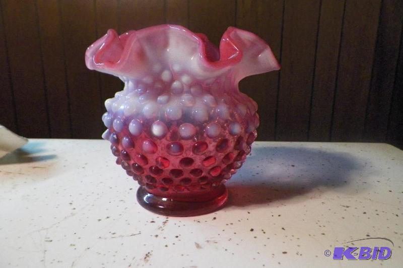 Fenton Hobnail 4 12 Vase