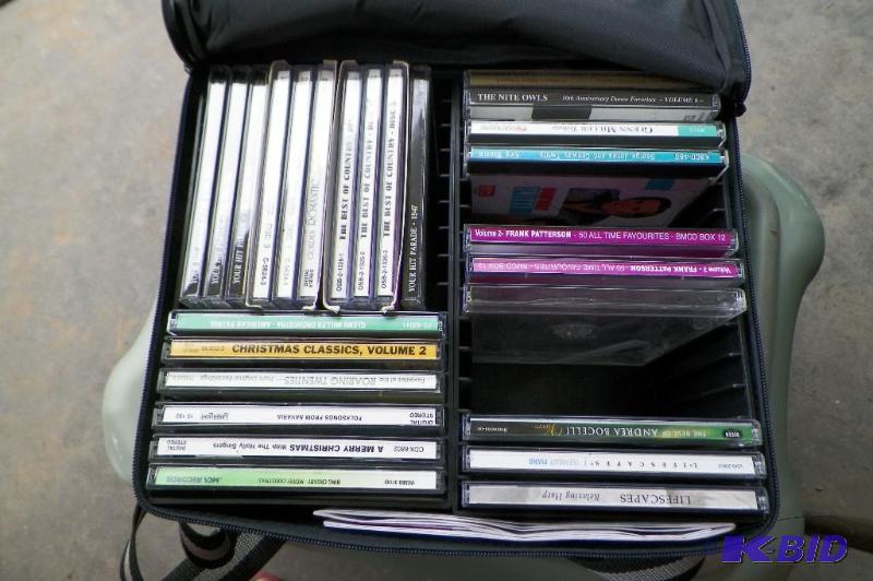 lot 117 image: Lot of Cds