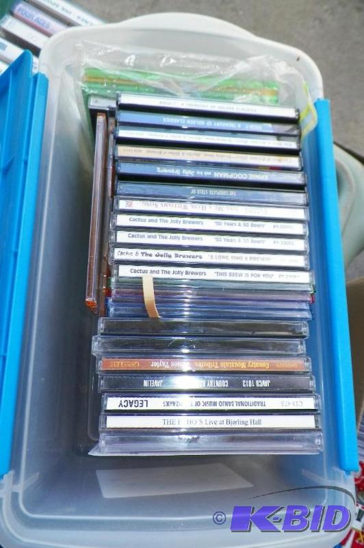 lot 126 image: Box of CDs