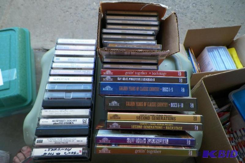 lot 128 image: Box of CDs and Tapes