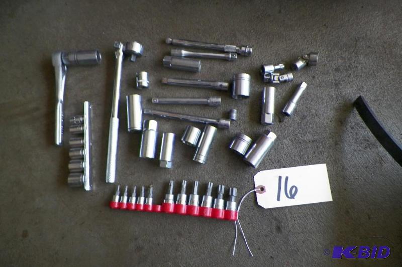 lot 16 image: Miscellaneous Sockets and Extensions