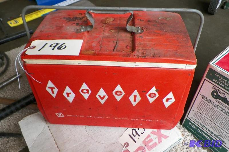 lot 196 image: Traveler Ice Chest