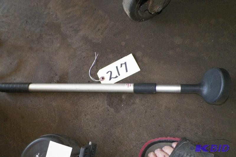 lot 217 image: Telescopic Magnetic Pick up Tool