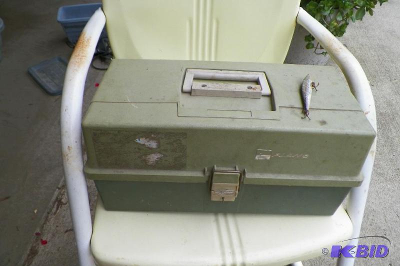 lot 224 image: Fishing Tackle Box