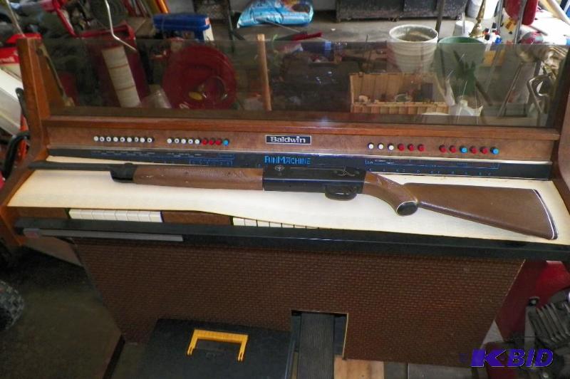 lot 26 image: BB Gun