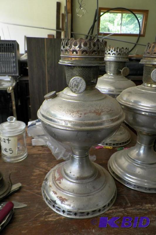 lot 33 image: Box of Aladdin Lanterns & More