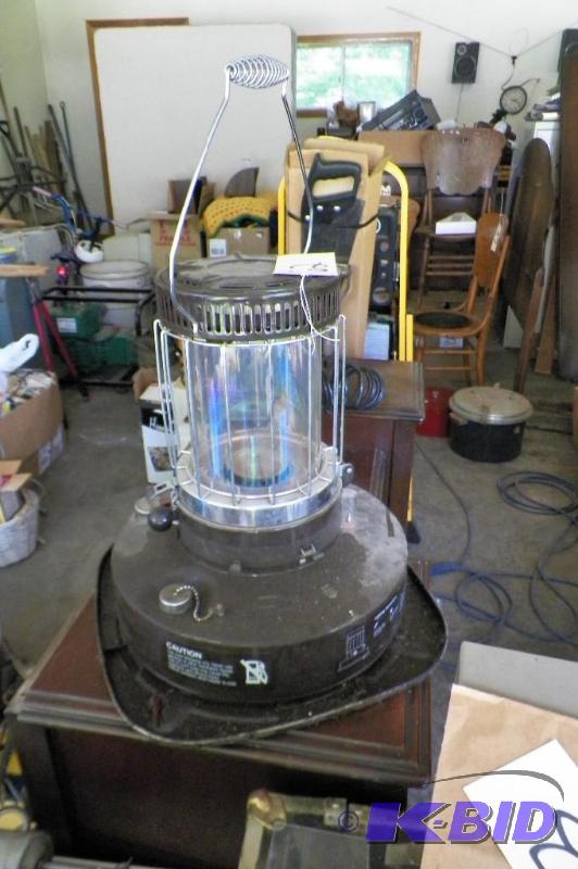 lot 62 image: Kerosene Heater