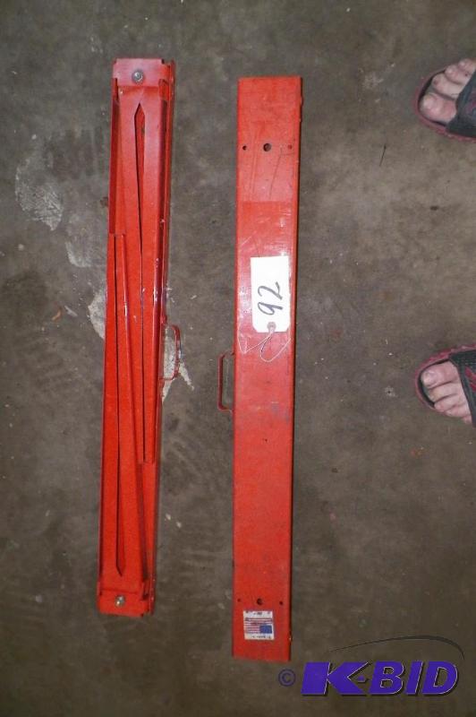 lot 92 image: 2 Folding Saw Horses