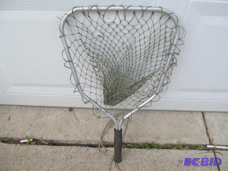 lot 41 image: Fly Fishing Net