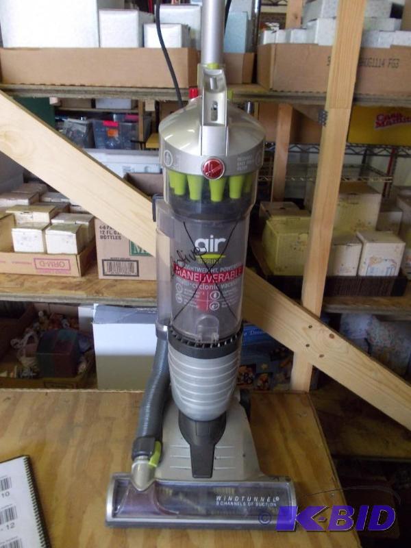 Hoover Wind Tunnel Upright Vacuum (marked def...