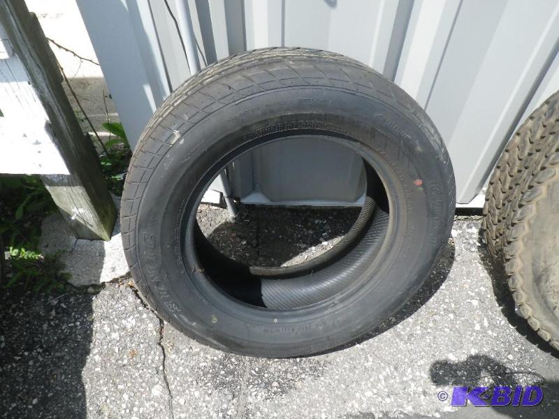 1 new Sumic tire, 21560R15...