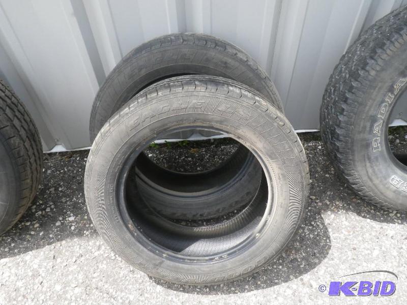 2 Eagle LS, 20560R16, 532 tread...